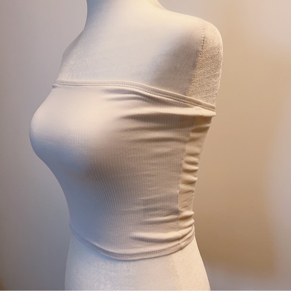 H&M basic strapless crop top. 100% new condition. - Picture 4 of 9